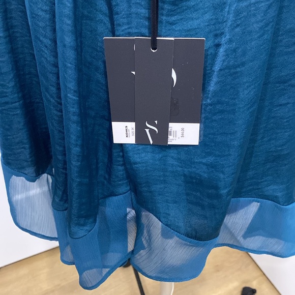 NWT Plus Size Simply Vera Vera Wang Handkerchief Tank | Size 3X - Picture 9 of 10